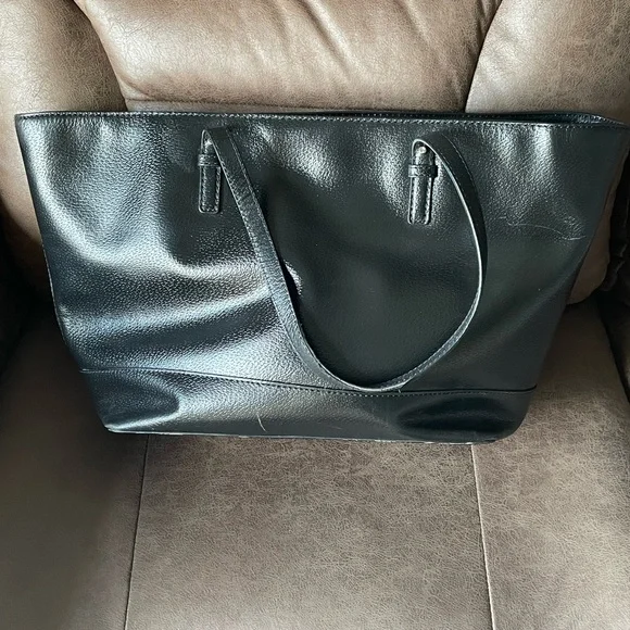 Kate Spade purse - Picture 3 of 15
